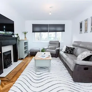 Holiday home Charming 3-bed Retreat, Excellent Locaton, Nottingham